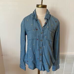 Mi Ami Light Wash Denim Blouse in Size Small